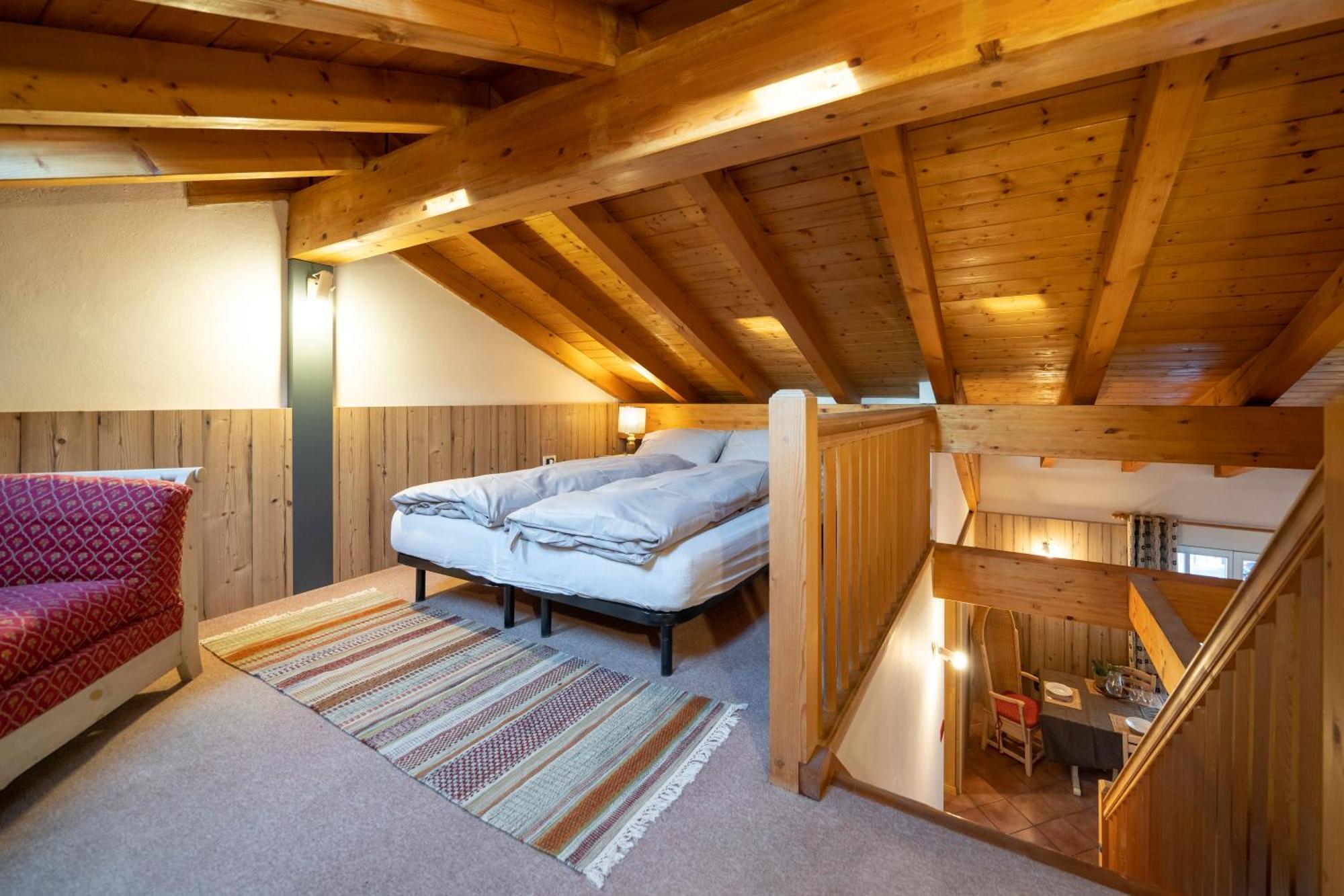 Ciasa Buro - Resh Apartment โมเอนา ภายนอก รูปภาพ